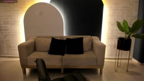 samanthaconnorx online show from September 15, 8:31 pm