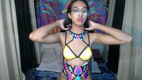 Snapshot of samanthag_17 chatting on February 5, 11:15 am Samantha online show from February 5, 11:15 am