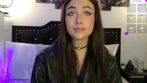Snapshot of samanthagrant_ chatting on June 12, 7:57 pm IGSamanthaGrant 10 online show from June 12, 7:57 pm