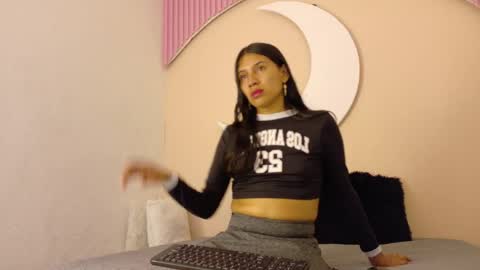 samanthalaurent online show from June 4, 7:53 pm