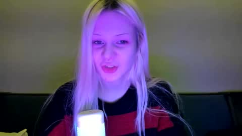 Snapshot of samanthamiasnik1 chatting on January 2, 10:22 pm Samantha online show from January 2, 10:22 pm