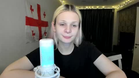 Snapshot of samanthamiasnik1 chatting on January 5, 10:19 pm Samantha online show from January 5, 10:19 pm