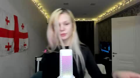 Snapshot of samanthamiasnik1 chatting on January 14, 9:41 pm Samantha online show from January 14, 9:41 pm