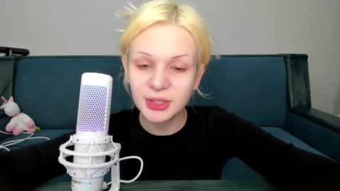 Snapshot of samanthamiasnik1 chatting on February 24, 8:25 pm Samantha online show from February 24, 8:25 pm