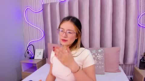 Alejandra  online show from November 8, 11:54 am