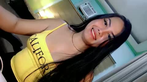 Snapshot of samanthapornxxx chatting on April 10, 8:52 am SAMANTHA online show from April 10, 8:52 am
