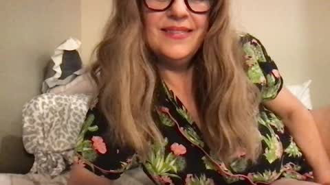 Samantha Vale online show from January 8, 5:43 am