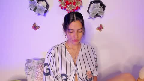 Samara is my name a pleasure delighted that you are here leave your thumb up it is important to me online show from January 11, 4:38 am