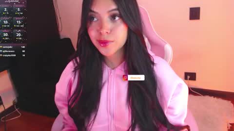 Snapshot of samara_lam chatting on December 9, 5:18 am Sammy online show from December 9, 5:18 am