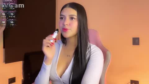 Snapshot of samara_lam chatting on January 7, 10:11 am Sammy online show from January 7, 10:11 am