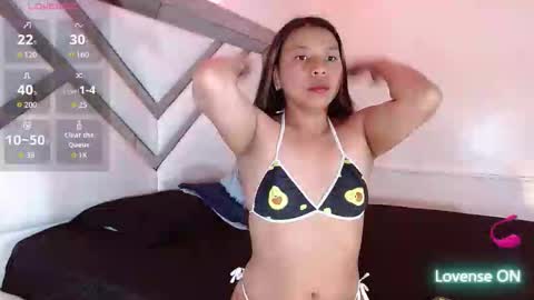 Snapshot of samara_selene chatting on November 4, 7:13 pm SAMARA online show from November 4, 7:13 pm