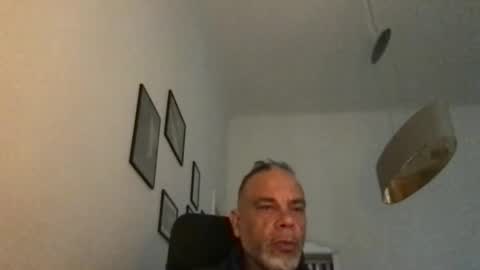 Sam online show from April 19, 8:35 am