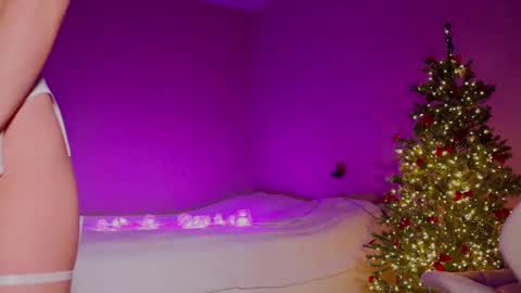 Snapshot of samdemia chatting on December 20, 2:52 am Sam Demia online show from December 20, 2:52 am