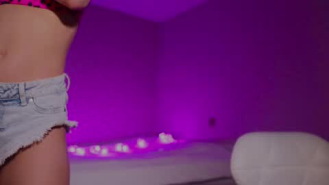 Snapshot of samdemia chatting on January 21, 8:30 am Sam Demia online show from January 21, 8:30 am