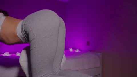 Snapshot of samdemia chatting on January 25, 2:15 am Sam Demia online show from January 25, 2:15 am