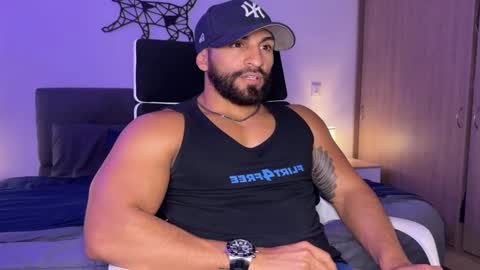 Sam Dornan online show from February 12, 9:33 pm