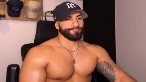 Sam Dornan online show from February 18, 1:01 am