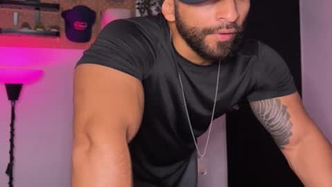 Sam Dornan online show from April 23, 2:35 am