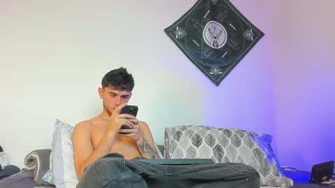 samevansx online show from February 13, 1:51 pm