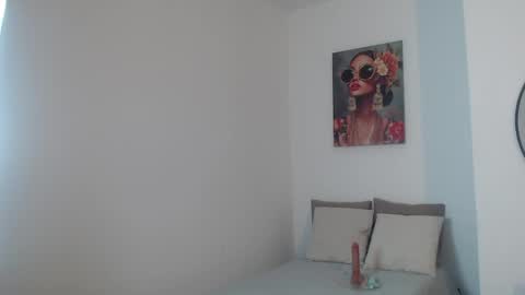 Samantha online show from April 28, 2:11 pm