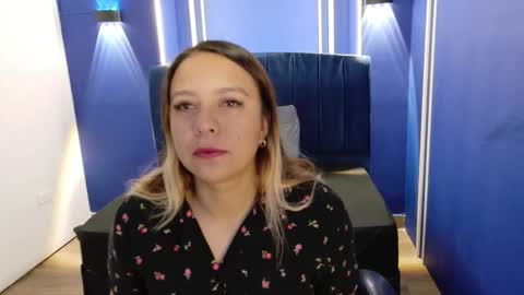 Snapshot of sami_1_8 chatting on December 14, 3:45 am Samy online show from December 14, 3:45 am