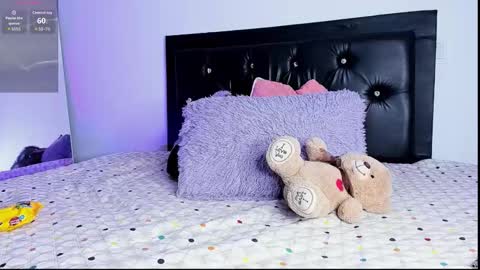 samiacooper25 online show from February 9, 1:20 am