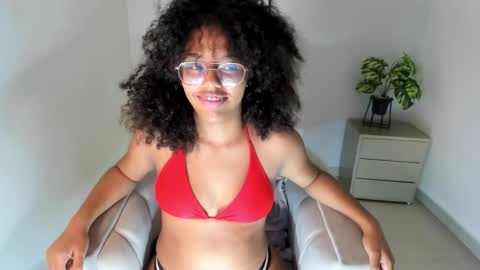 Snapshot of samie_mury chatting on November 8, 4:01 am Samie Mury online show from November 8, 4:01 am