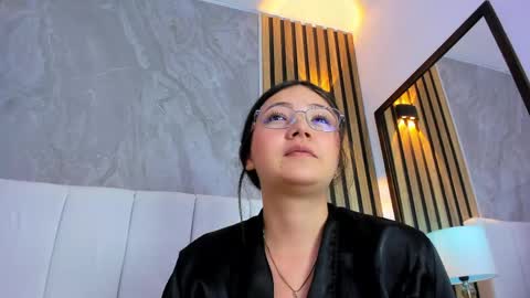 Samiigood online show from May 5, 2:03 pm