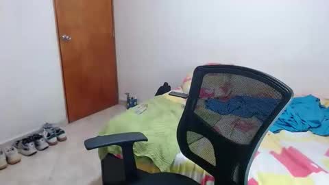 Snapshot of samir_music_ chatting on October 15, 3:17 am samir_music_ online show from October 15, 3:17 am