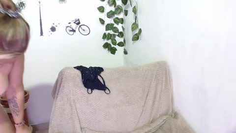 SAMIRA online show from December 24, 11:28 am