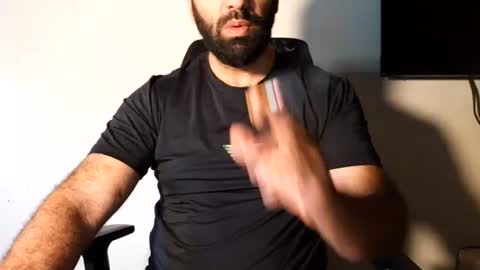 Snapshot of samirfuker84 chatting on June 14, 6:04 am samirfuker84 online show from June 14, 6:04 am