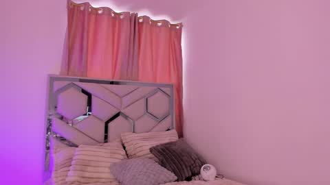 Snapshot of samirose_ chatting on May 21, 9:55 pm samirose_ online show from May 21, 9:55 pm
