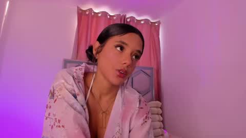 Snapshot of samirose_ chatting on May 27, 10:40 pm samirose_ online show from May 27, 10:40 pm