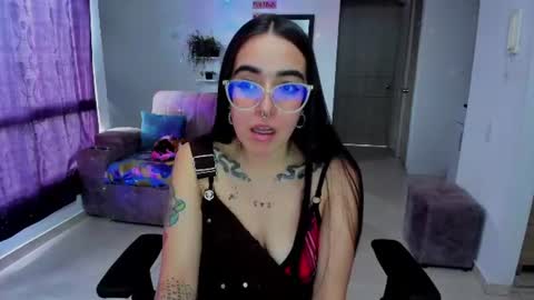 SARA online show from July 5, 8:49 pm