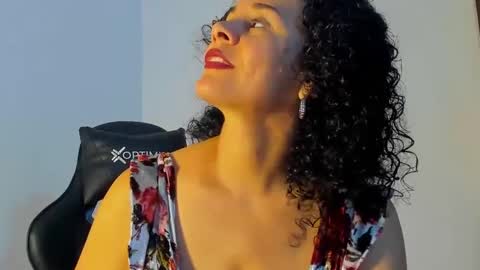 Snapshot of samm_hoti chatting on December 5, 8:22 pm sam online show from December 5, 8:22 pm