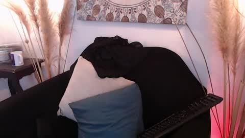 Sammy  online show from March 6, 2:13 pm