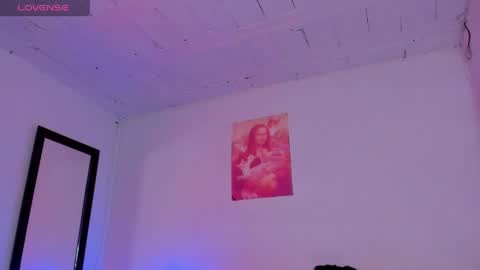 sammy_greyy1 online show from May 13, 3:26 am