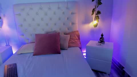 Samantha online show from February 1, 4:33 am