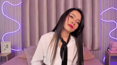 Samantha   online show from April 18, 3:32 am