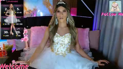 Snapshot of sammylittle_ chatting on September 21, 7:37 pm sammylittle_ online show from September 21, 7:37 pm