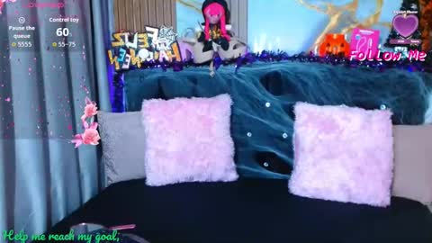 Snapshot of sammylittle_ chatting on October 13, 6:52 pm sammylittle_ online show from October 13, 6:52 pm