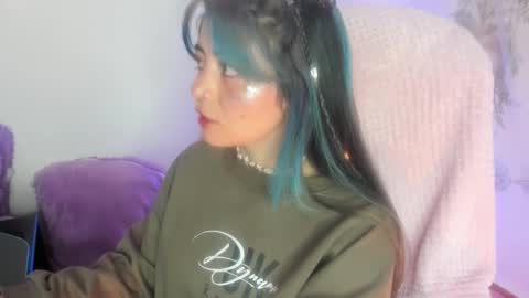   online show from March 15, 12:11 pm