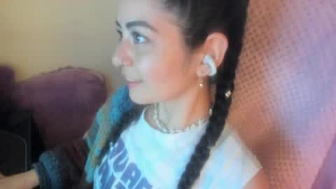 Snapshot of sammysammy_ chatting on April 30, 8:42 am online show from April 30, 8:42 am