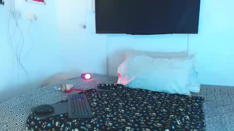 Snapshot of samntha_ferrer28 chatting on February 9, 9:05 am Samantha ferrer online show from February 9, 9:05 am