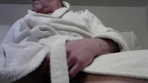 Snapshot of samsfunn chatting on May 15, 11:12 pm samsfunn online show from May 15, 11:12 pm