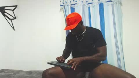 Snapshot of samsondauda chatting on December 18, 3:22 pm samson dauda online show from December 18, 3:22 pm