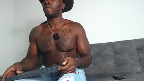 Snapshot of samsondauda chatting on January 15, 5:08 am samson dauda online show from January 15, 5:08 am