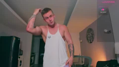 Snapshot of samuel_andrew chatting on September 22, 5:09 am Samuel online show from September 22, 5:09 am