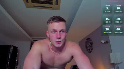 Snapshot of samuel_andrew chatting on June 13, 2:20 am Samuel online show from June 13, 2:20 am