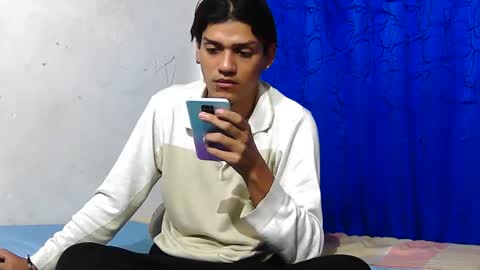 Snapshot of samuel_sincee chatting on April 8, 10:15 am Samuel Sincee online show from April 8, 10:15 am